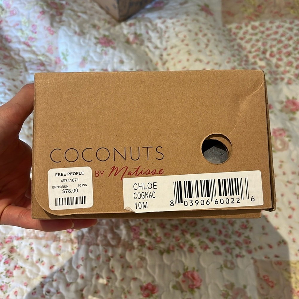 Coconuts by Matisse - Picture 2 of 6